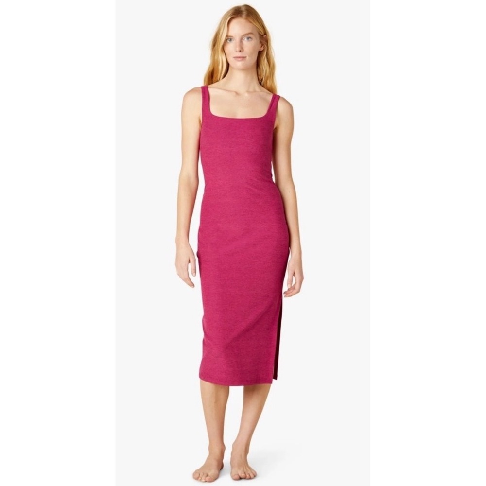 Beyond Yoga Spacedye Icon Midi Dress Womens Size M Magenta Square Neck Shelf Bra